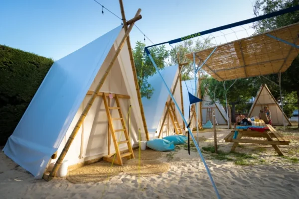 Kampaoh-Hostel-El-Palmar-11-scaled-800x500 Kampaoh-Hostel-El-Palmar-11-scaled-800x500